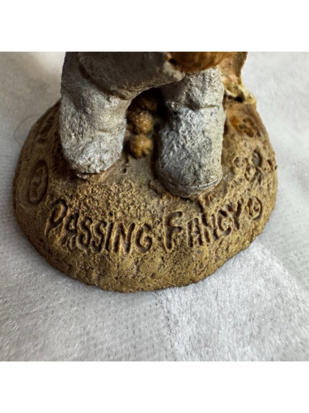 Tom Clark Gnome Passing Fancy Cairn Studio 1996 Figurines #63 - Picture 6 of 8